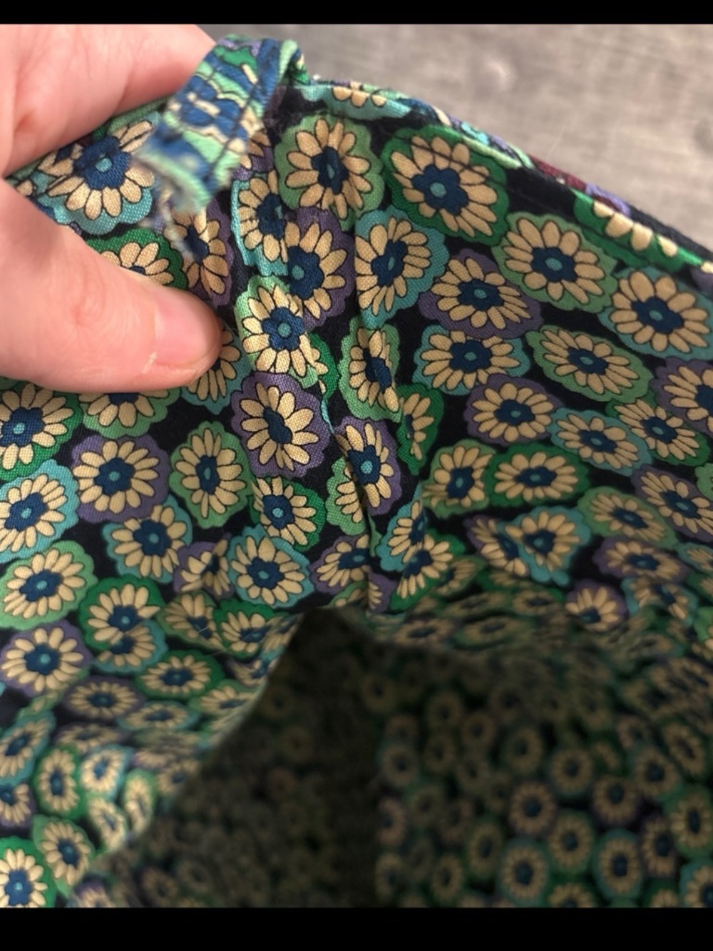 Vera Bradley Blue Rhapsody 2009 Holiday Tote - Picture 5 of 5